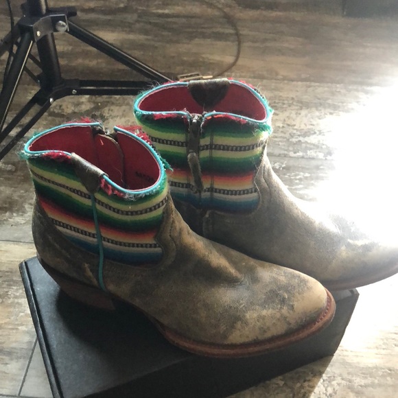 Macie Bean Booties Sz 8.5 - Picture 2 of 9